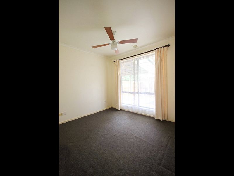 25 Sunbird Crescent, Hoppers Crossing VIC 3029