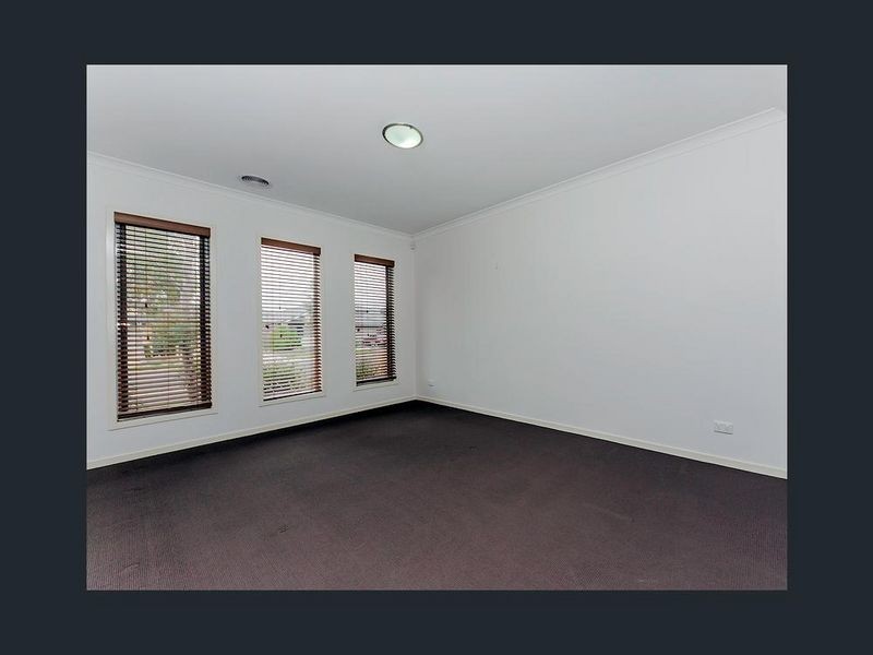 111 Inverell Parkway, Tarneit VIC 3029