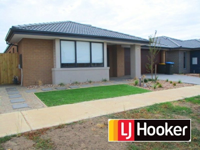 15 Wongabeena Grove, Werribee VIC 3030