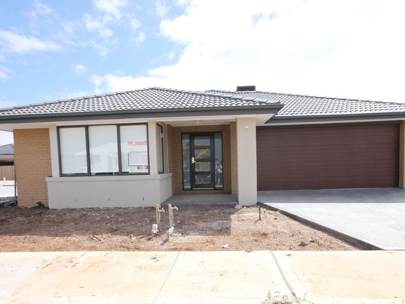 15 Wongabeena Grove, Werribee VIC 3030