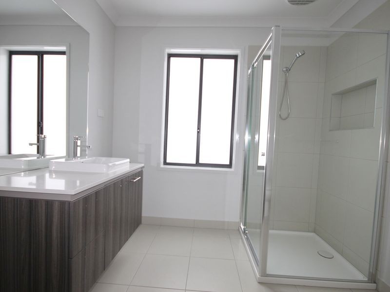 15 Wongabeena Grove, Werribee VIC 3030