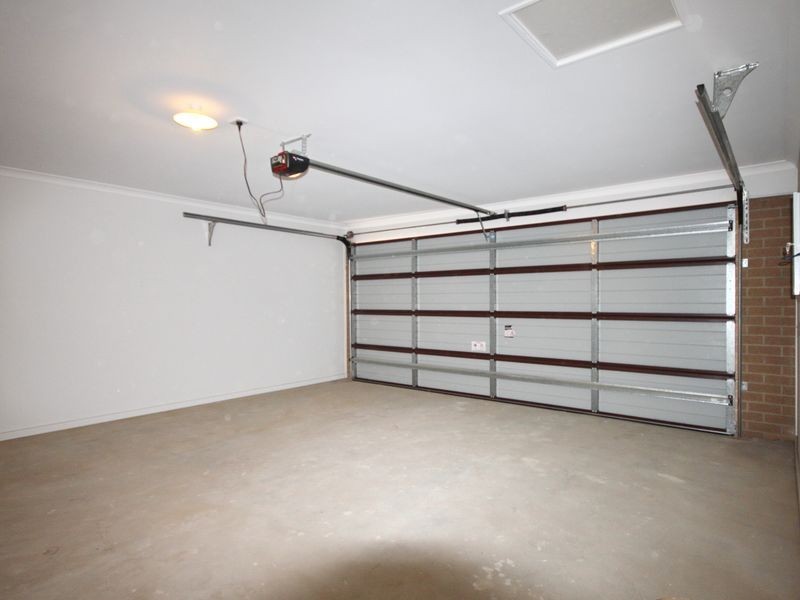 15 Wongabeena Grove, Werribee VIC 3030