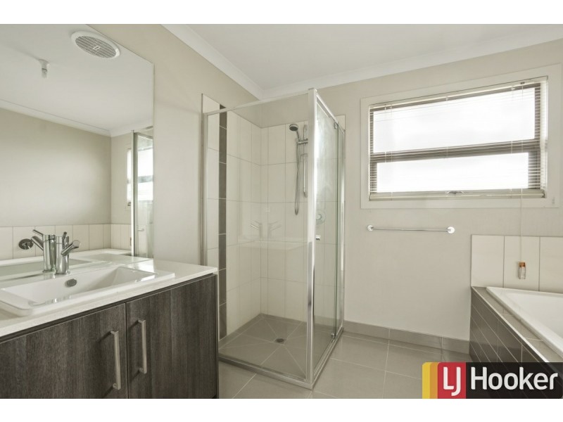 31 Basinview Drive, Tarneit VIC 3029