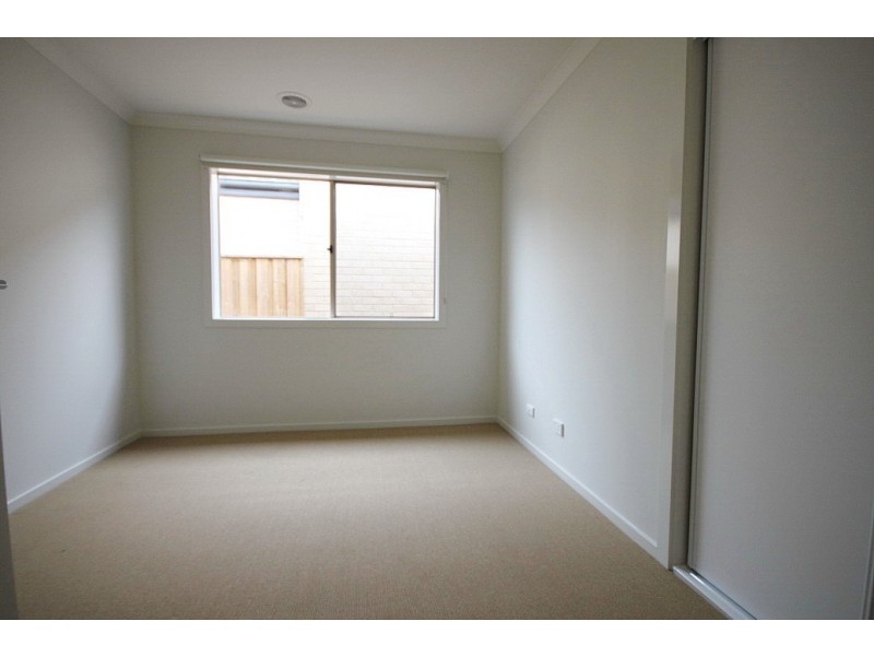 37 Taworri Crescent, Werribee VIC 3030