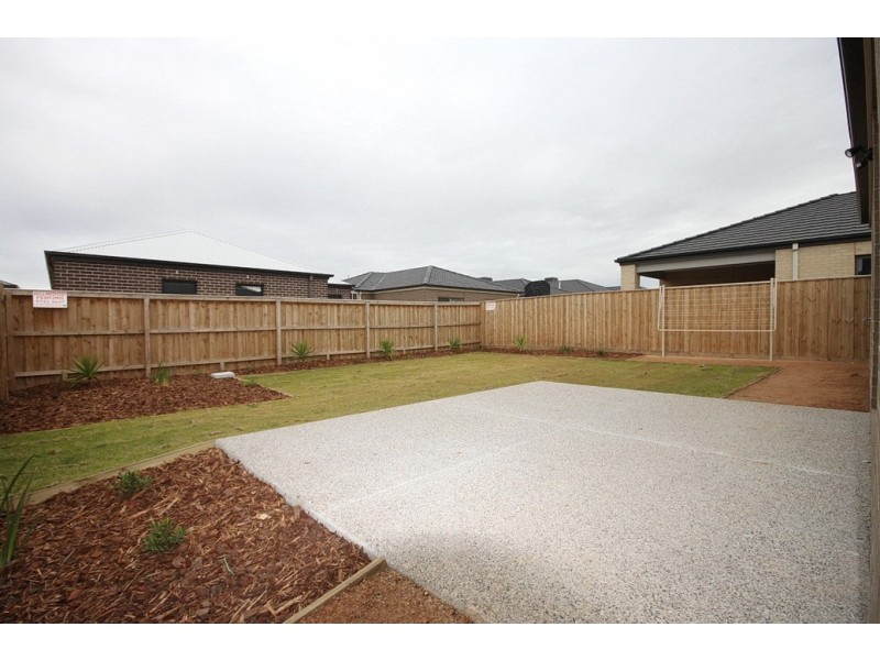 37 Taworri Crescent, Werribee VIC 3030