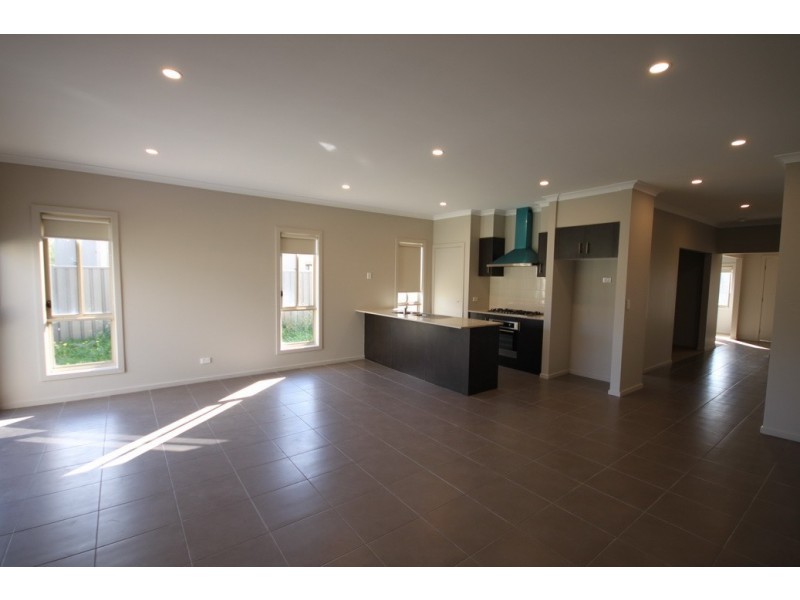 63 Poplar Boulevard, Tarneit VIC 3029