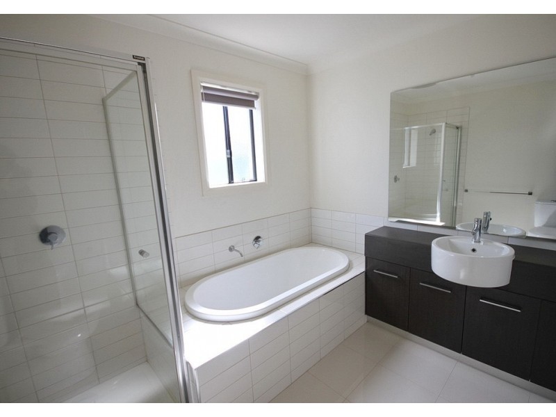 39 Ambleside Avenue, Wyndham Vale VIC 3024