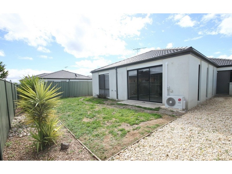 39 Ambleside Avenue, Wyndham Vale VIC 3024