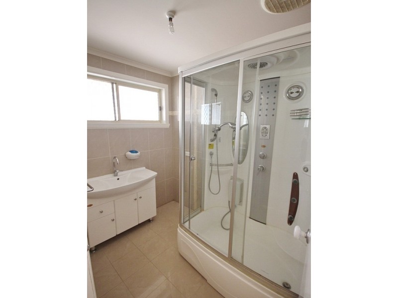 64 Kookaburra Avenue, Werribee VIC 3030