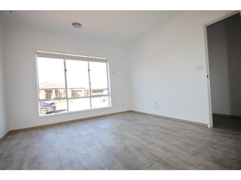 80 Chapman Drive, Wyndham Vale VIC 3024