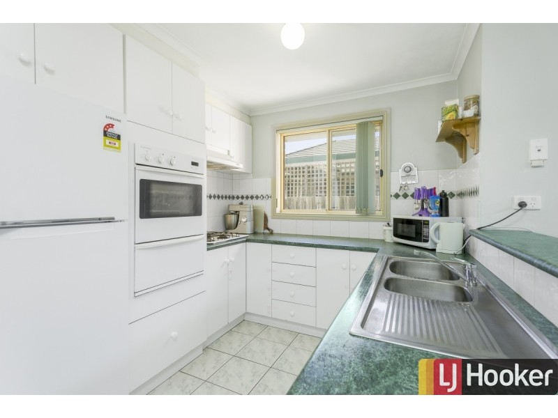 1/27 Hotham Crescent, Hoppers Crossing VIC 3029