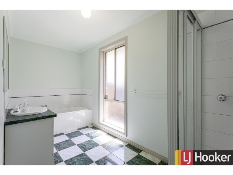 1/27 Hotham Crescent, Hoppers Crossing VIC 3029