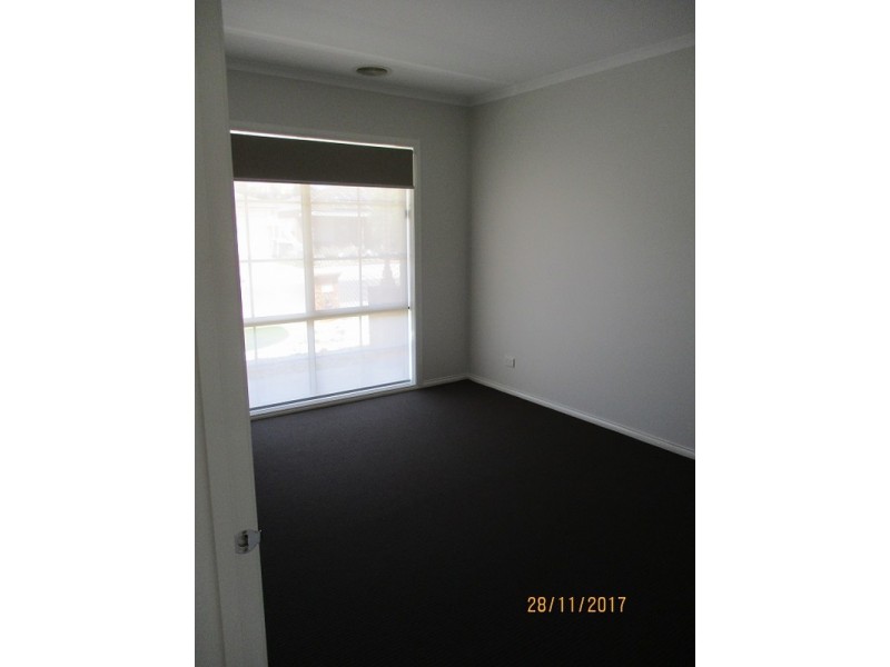 13 Sonnet Way, Truganina VIC 3029