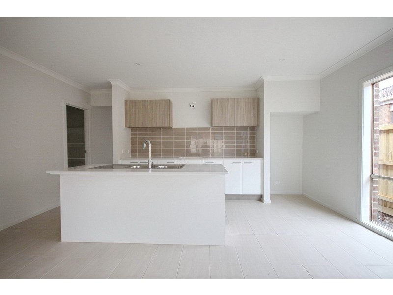 5 Strawberry Road, Wyndham Vale VIC 3024