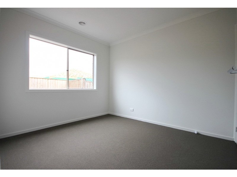 5 Strawberry Road, Wyndham Vale VIC 3024