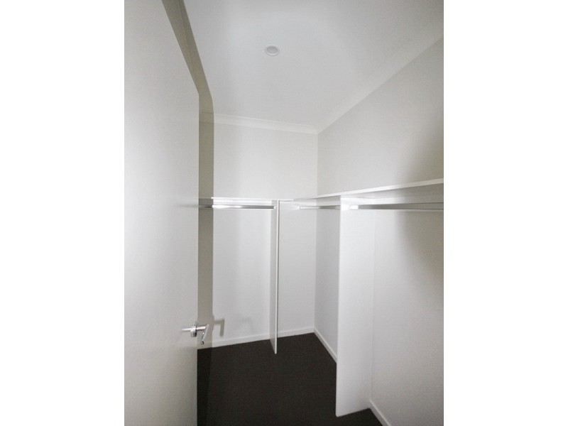 5 Strawberry Road, Wyndham Vale VIC 3024