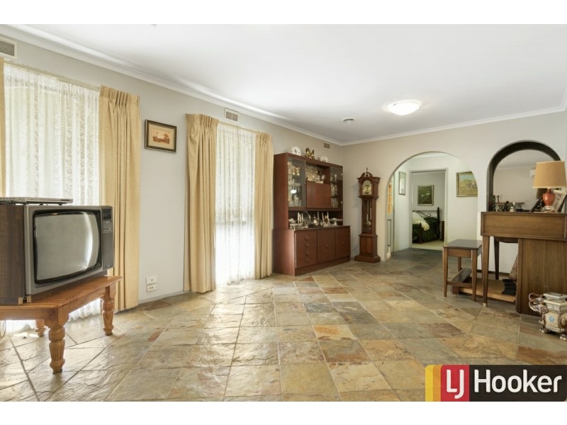 13 Branton Road, Hoppers Crossing VIC 3029