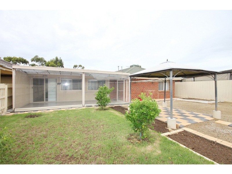 3 Rutman Close, Werribee VIC 3030