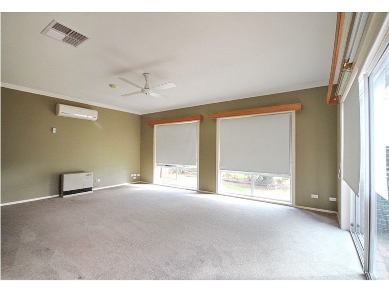 10 Thompson Court, Werribee VIC 3030