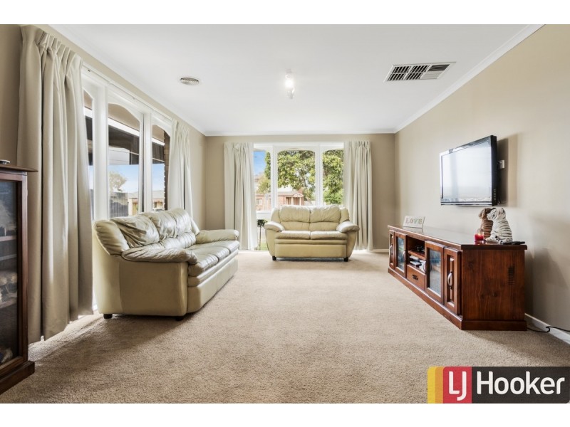 65 Mossfiel Drive, Hoppers Crossing VIC 3029