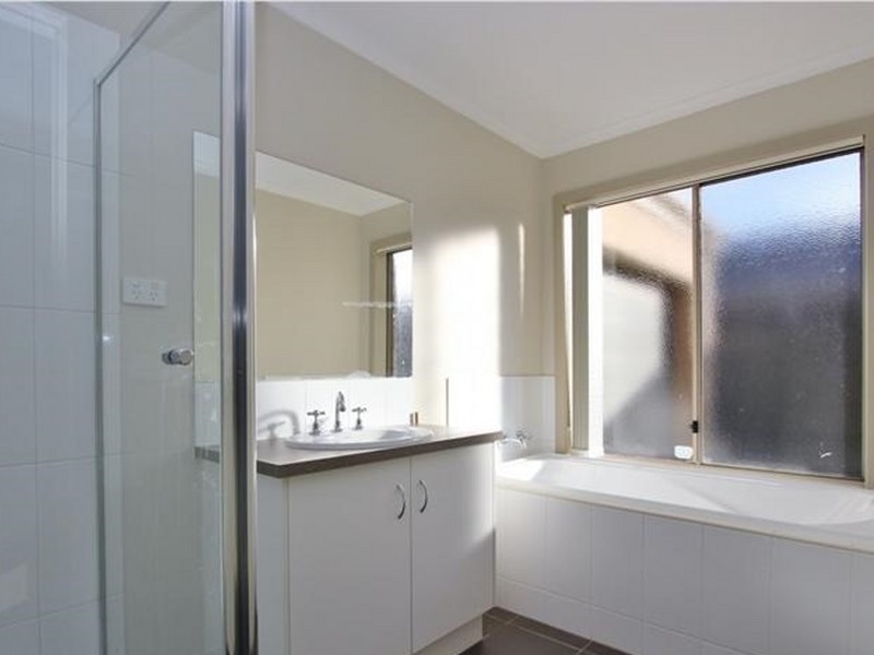 20 Billabong Crescent, Tarneit VIC 3029