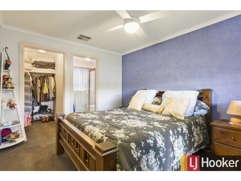 28 Provence Grove, Hoppers Crossing VIC 3029