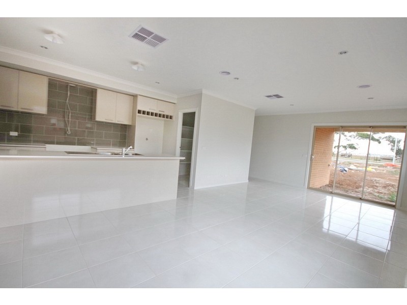 12 Airedale Avenue, Tarneit VIC 3029