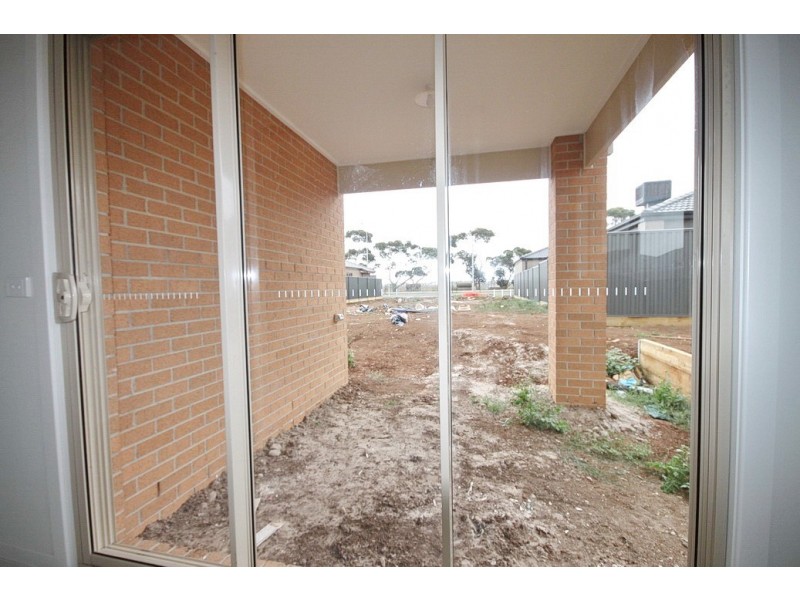12 Airedale Avenue, Tarneit VIC 3029
