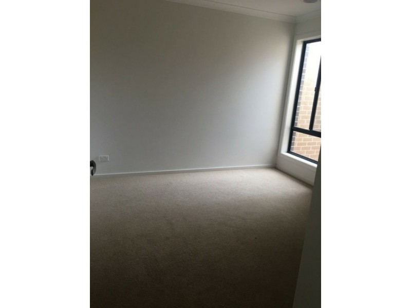 6 Airmaid Drive, Williams Landing VIC 3027