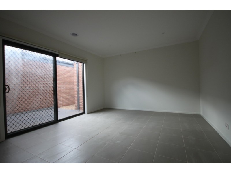 8 Muswell Walk, Wyndham Vale VIC 3024