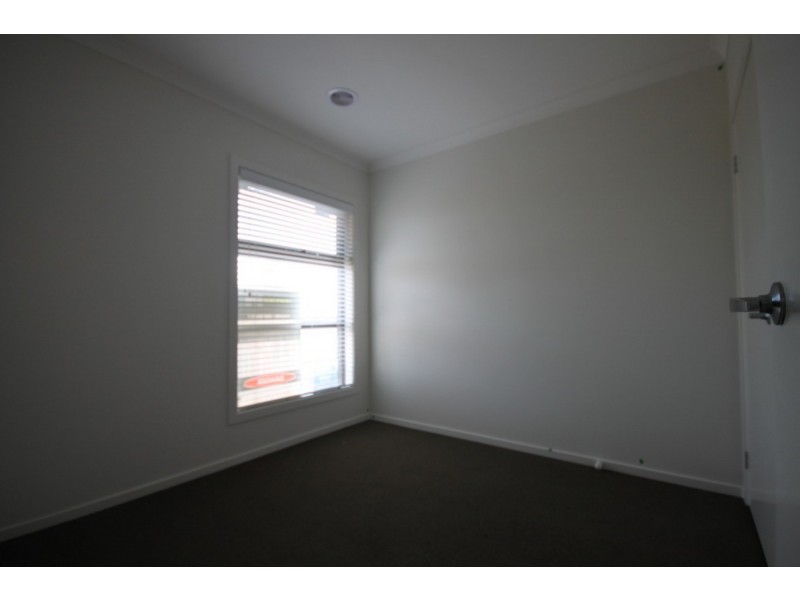 8 Muswell Walk, Wyndham Vale VIC 3024