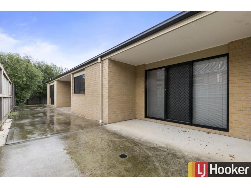 19 Ladybird Crescent, Point Cook VIC 3030