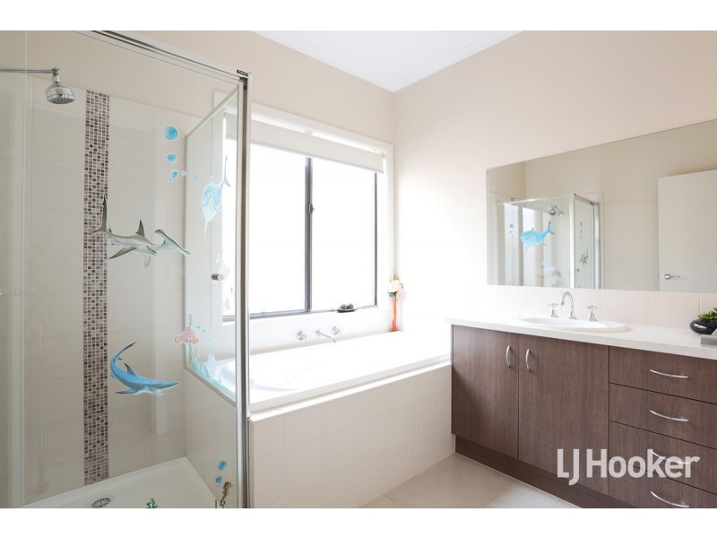 4 Tenterfield Place, Tarneit VIC 3029