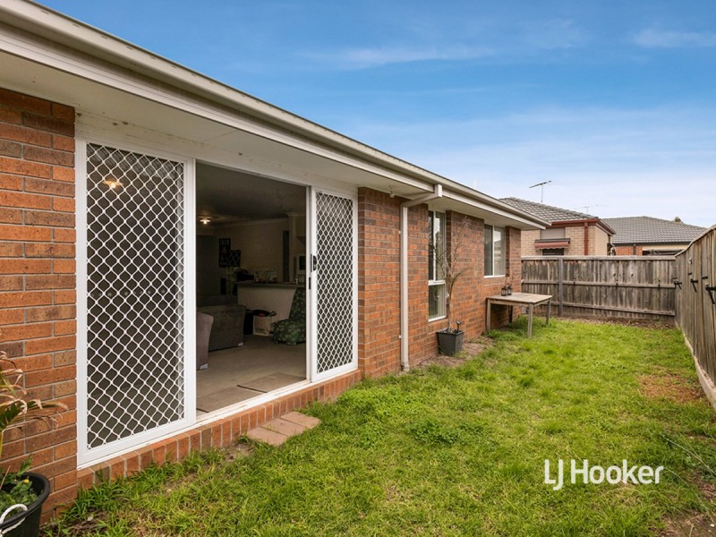 11 Sinclair Crescent, Tarneit VIC 3029