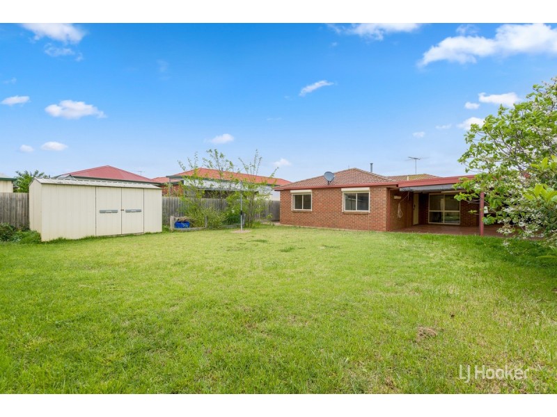 16 Quarrion Court, Hoppers Crossing VIC 3029