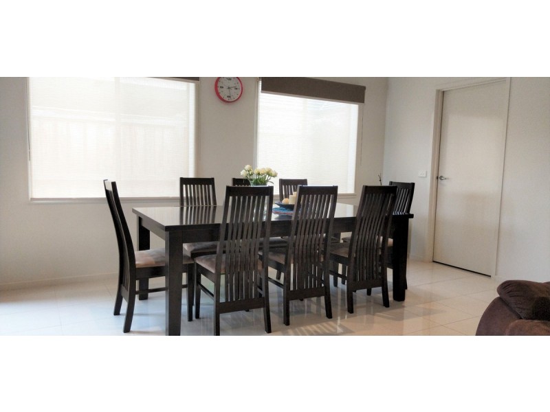 27 Ferriman Way, Truganina VIC 3029