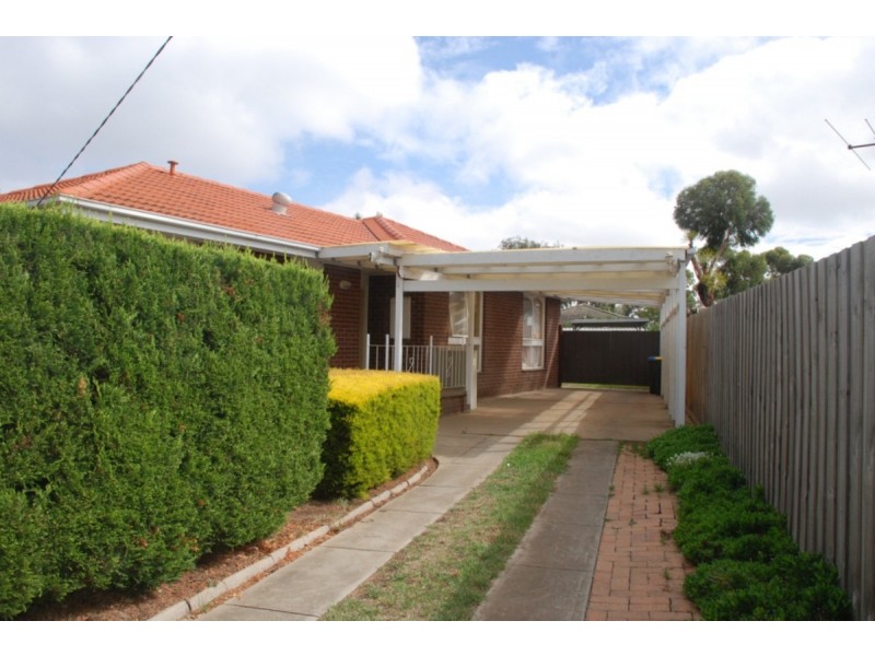18 Bernhardt Avenue, Hoppers Crossing VIC 3029