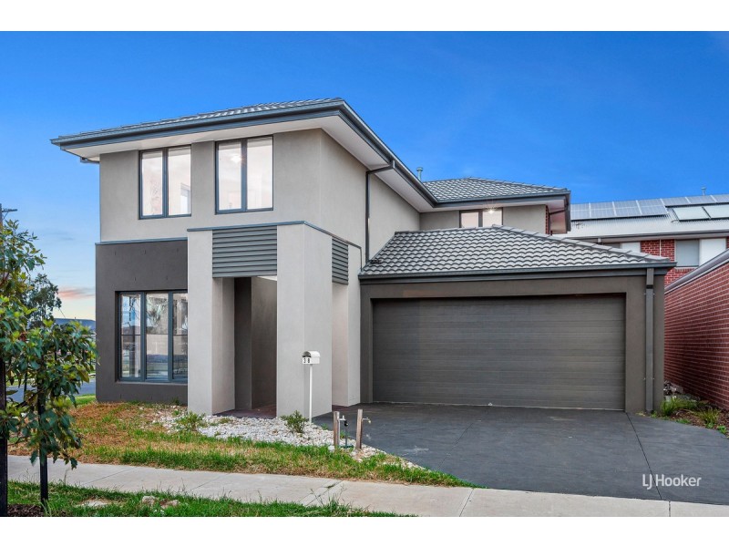 38 Bowling Avenue, Point Cook VIC 3030