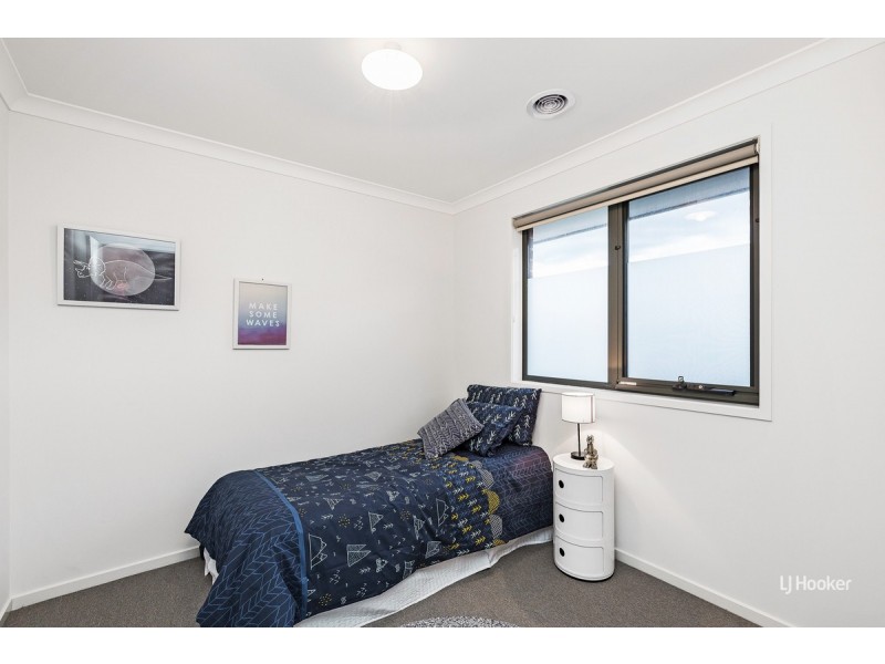 38 Bowling Avenue, Point Cook VIC 3030