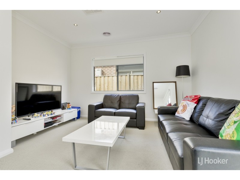 45 Sissinghurst Street, Truganina VIC 3029