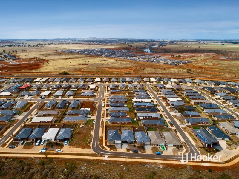 28 Gosse Crescent, Brookfield VIC 3338