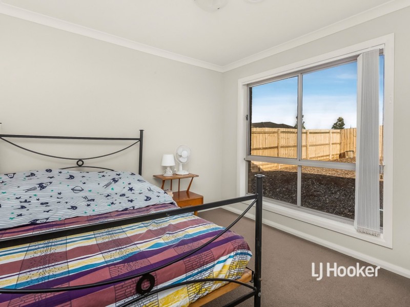 28 Gosse Crescent, Brookfield VIC 3338