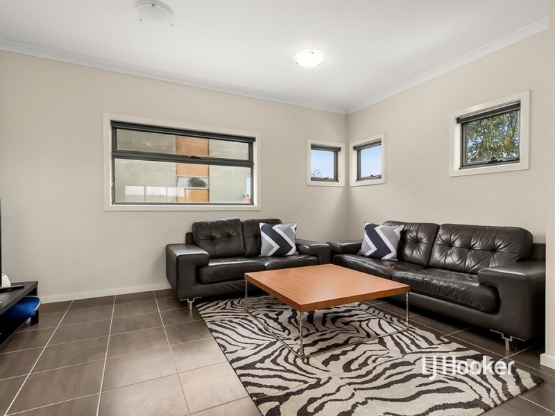 25 Swagman Walk, Wollert VIC 3750