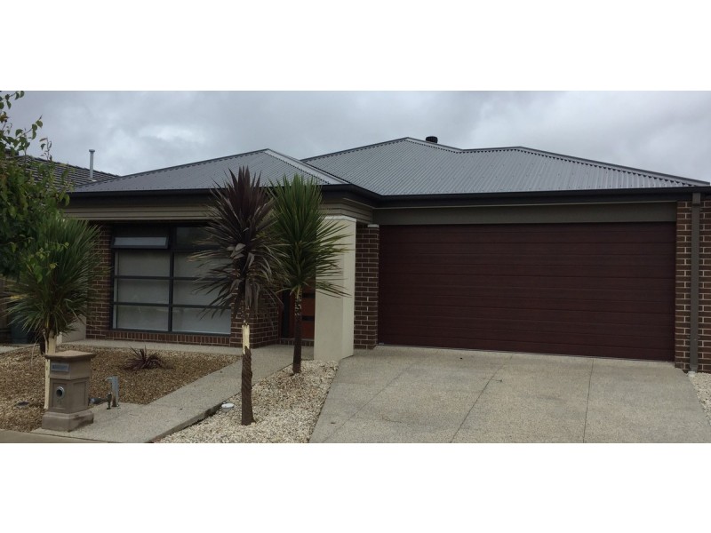 12 Knight Avenue, Point Cook VIC 3030