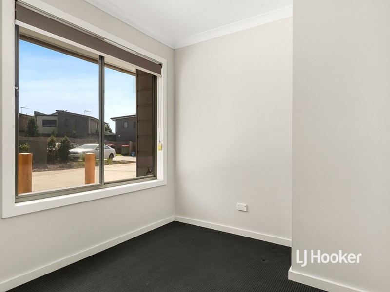 42/20 Hyde Park Avenue, Craigieburn VIC 3064