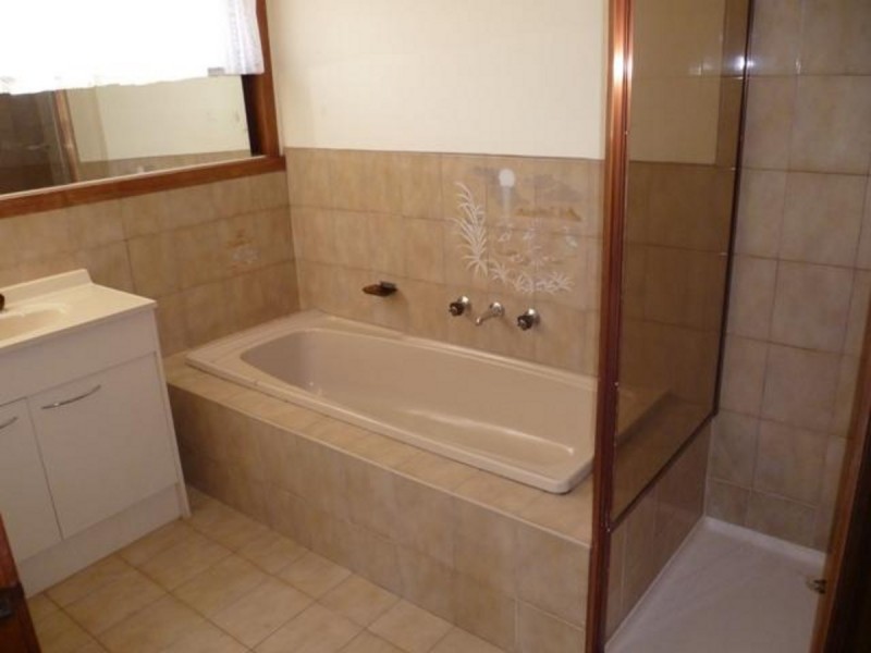 116 Point Cook Road, Seabrook VIC 3028