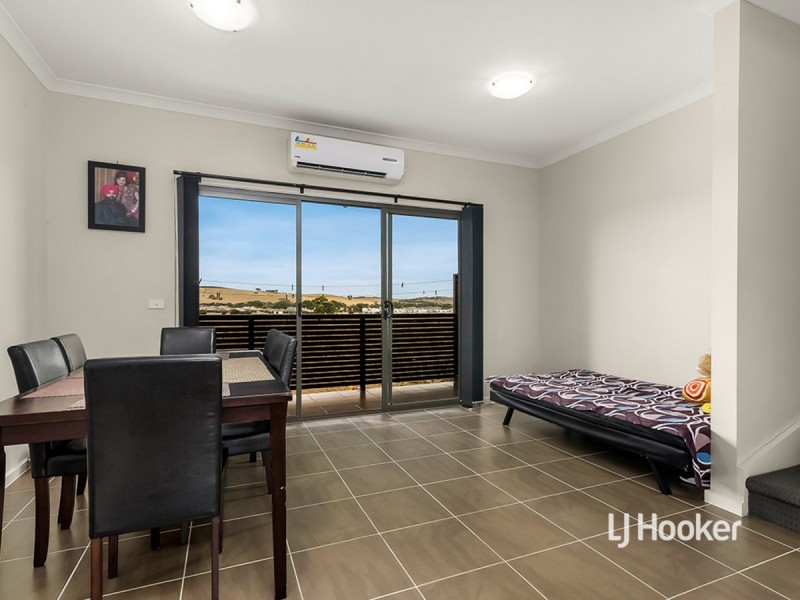 22 Swagman Walk, Wollert VIC 3750
