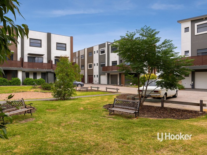 22 Swagman Walk, Wollert VIC 3750