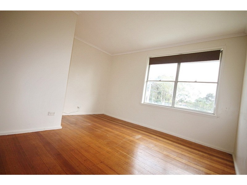 11 Golden Avenue, Werribee VIC 3030