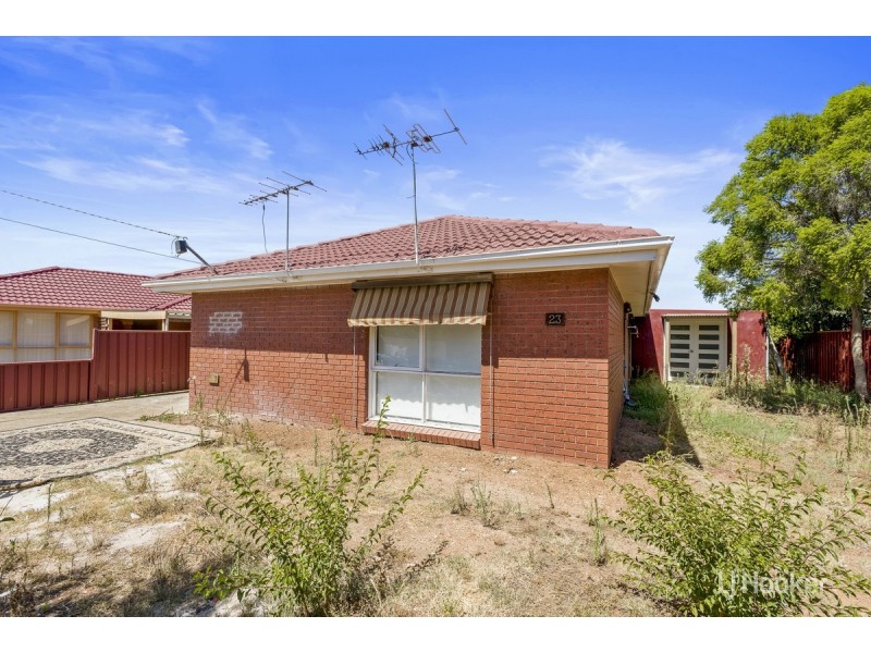23 Stewart Crescent, Rockbank VIC 3335